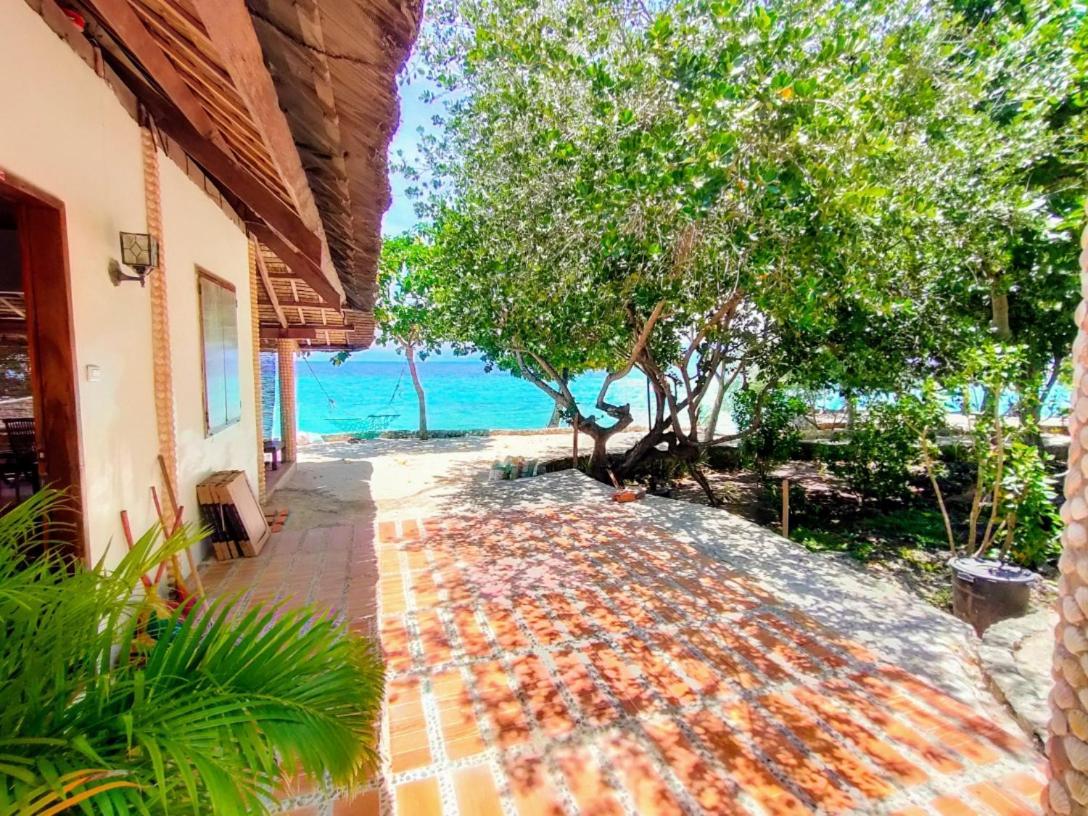 Moalboal T Breeze Coastal Resort Exterior foto