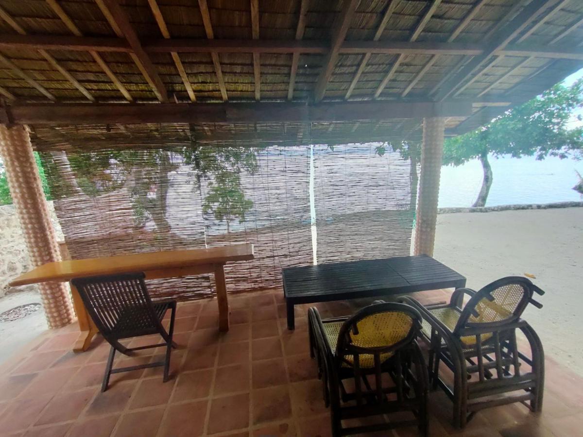 Moalboal T Breeze Coastal Resort Exterior foto