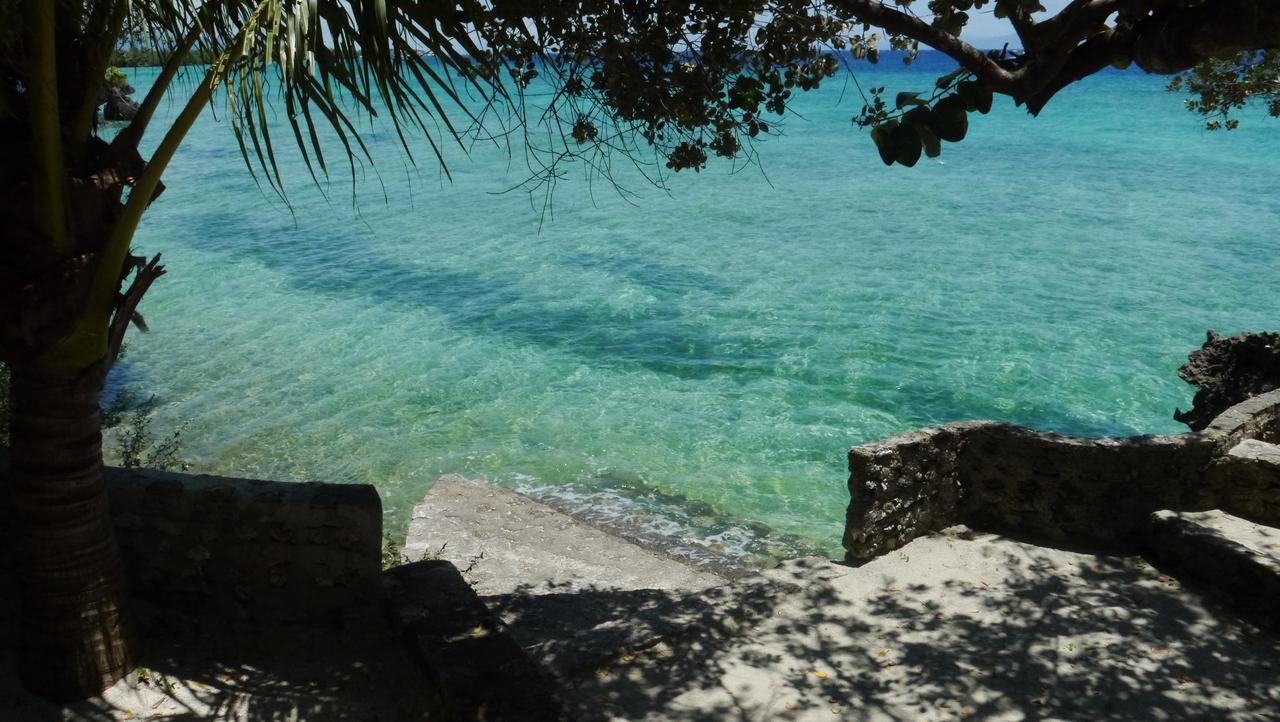 Moalboal T Breeze Coastal Resort Exterior foto