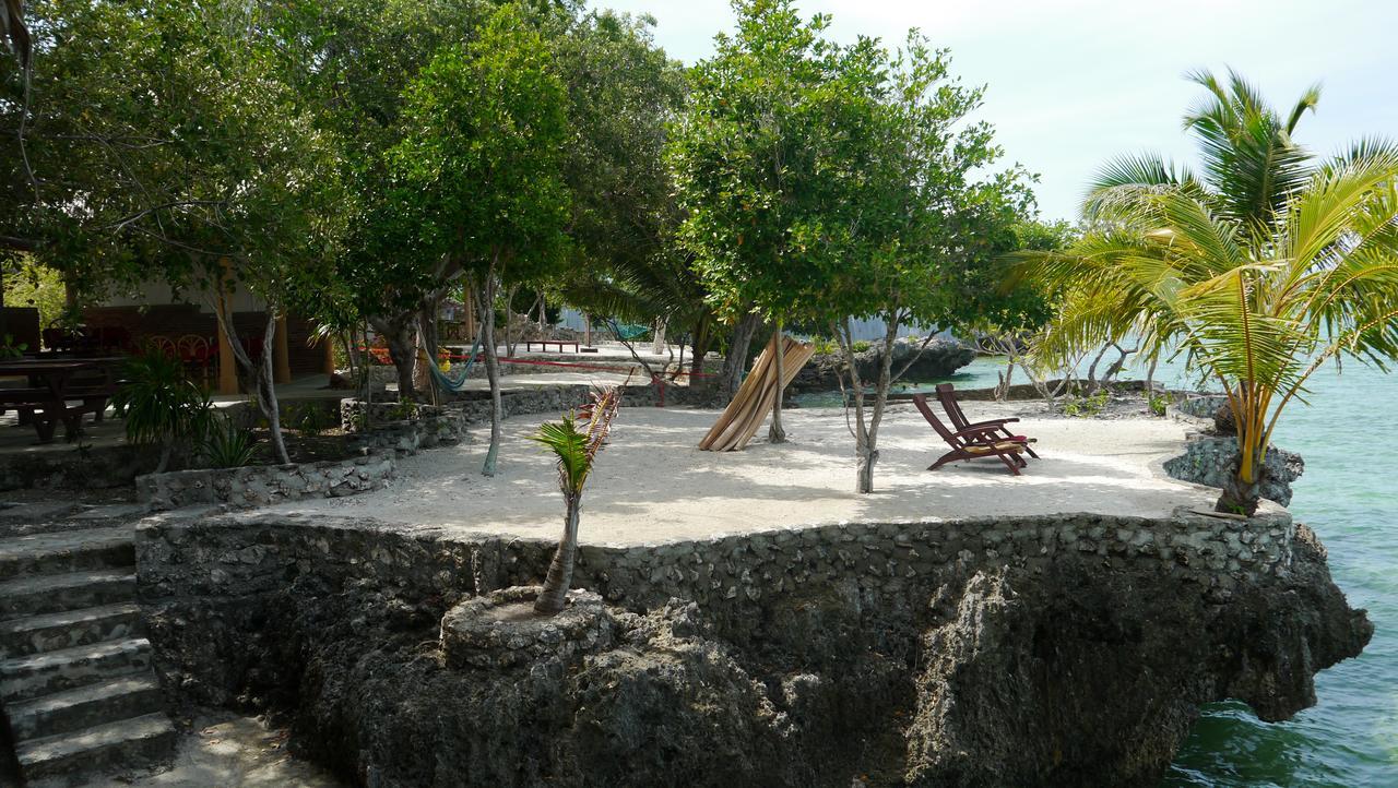 Moalboal T Breeze Coastal Resort Exterior foto
